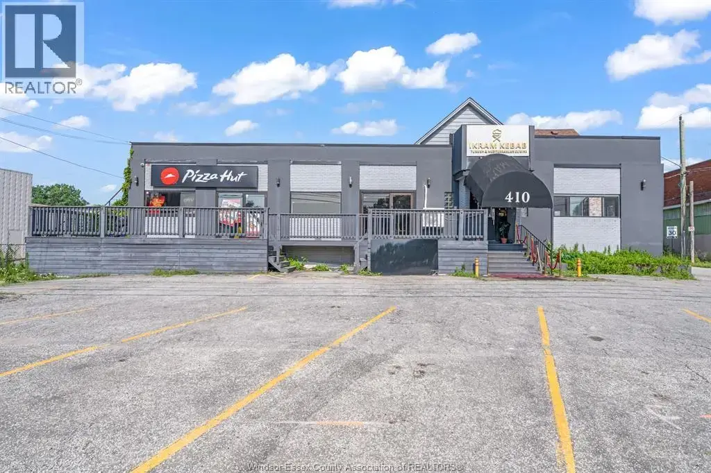410 Front Road, LaSalle